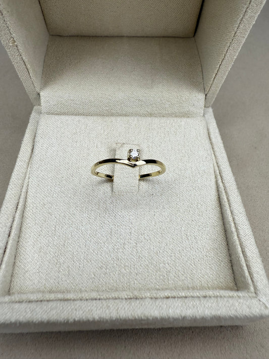 KAN0023A - Anillo Arco Diamante 9k