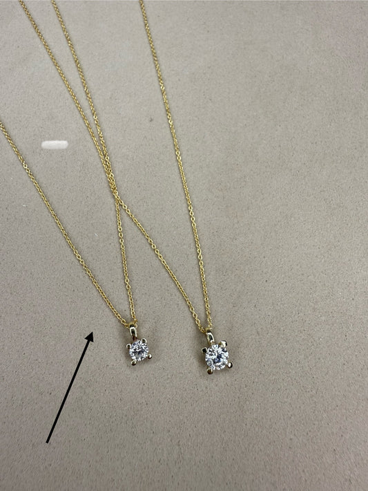 KCO0013A - Collar Minimal 4mm 9k (0.26ct)