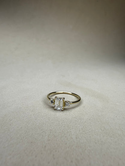 KAN0009A - Anillo Silka Diamante 9k