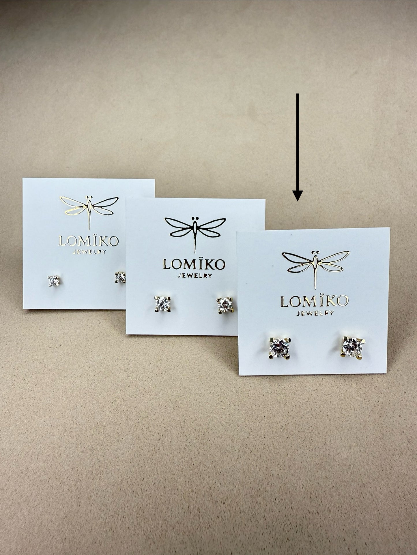 KPE0014A - Pendientes Minimal 5mm 9k (0.50ct)