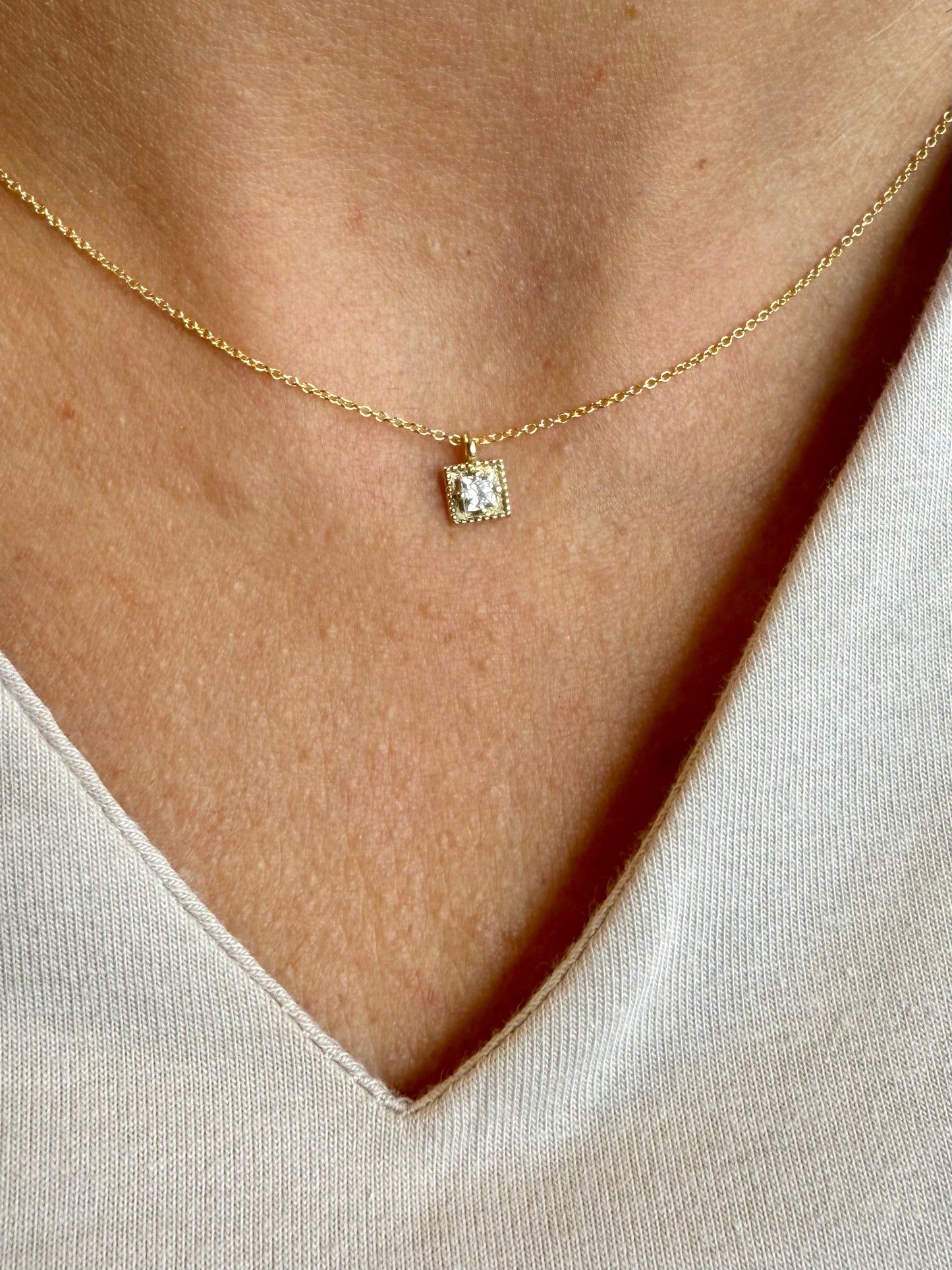 KCO0033A - Collar Square 9k
