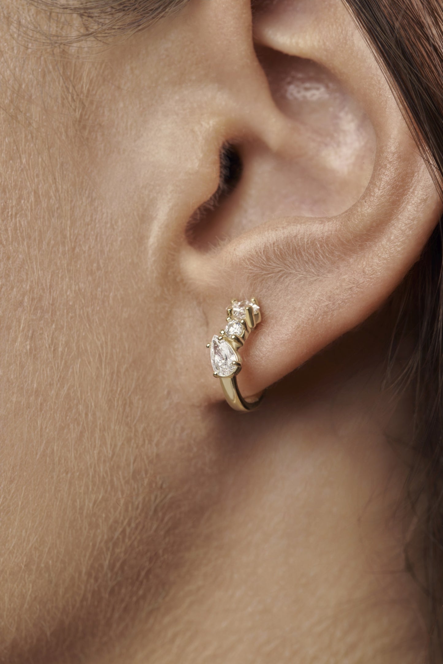 KPE0001A - Pendientes Kaos 9k